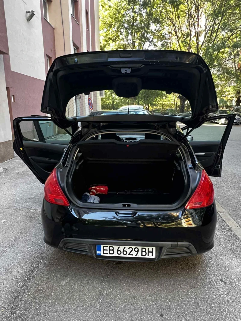 Peugeot 308 1.6 HDI, Facelift, снимка 6 - Автомобили и джипове - 51778050
