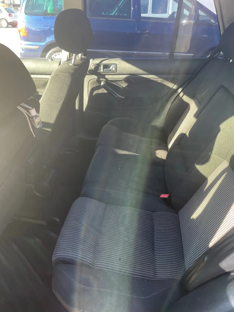 VW Golf, снимка 7 - Автомобили и джипове - 52797440