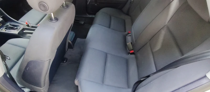 Audi A4 Седан, снимка 11 - Автомобили и джипове - 53315783