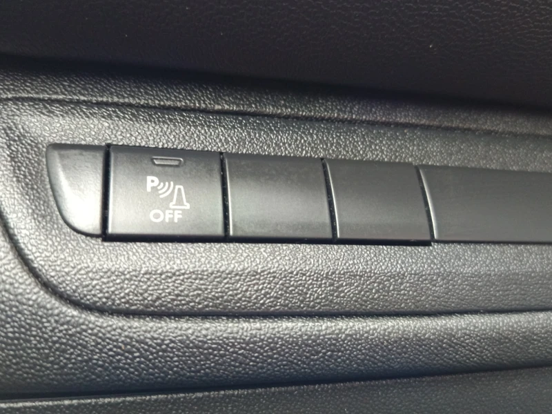 Peugeot 208 ACTIVE, снимка 9 - Автомобили и джипове - 53526965