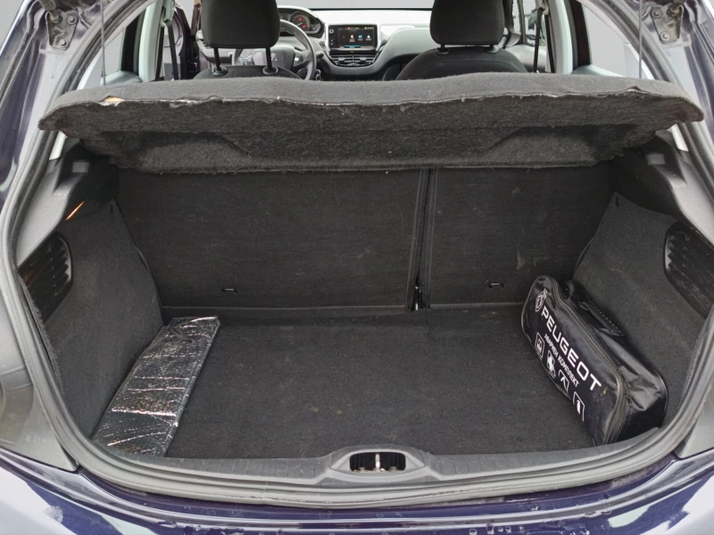 Peugeot 208 ACTIVE, снимка 15 - Автомобили и джипове - 53526965