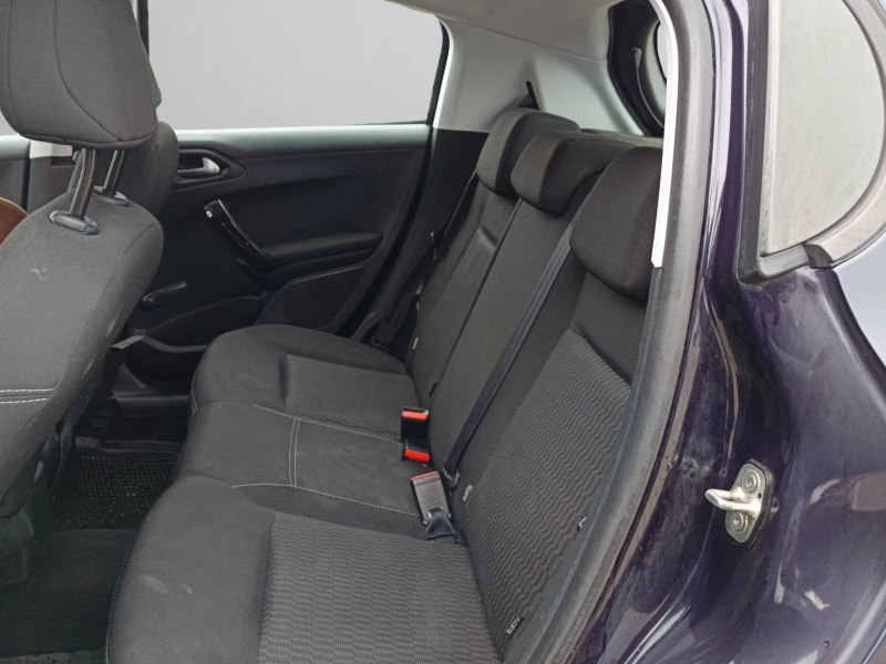 Peugeot 208 ACTIVE, снимка 14 - Автомобили и джипове - 53526965