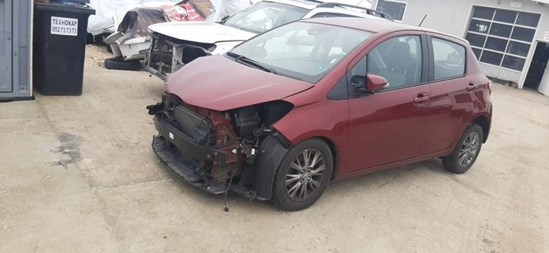 Toyota Yaris, снимка 4 - Автомобили и джипове - 31176670