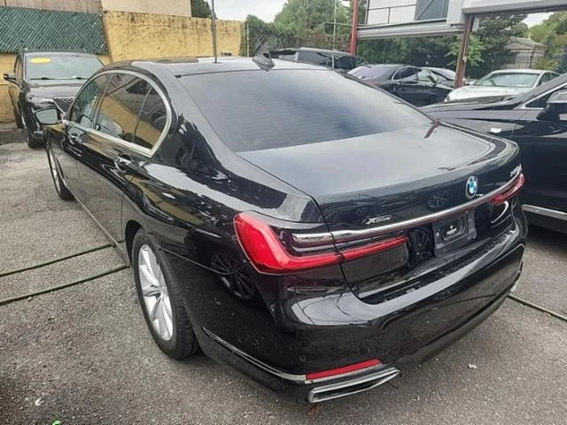 BMW 740 LONG* HARMAN\KARDON* KEYLESS* ФИКСИРАНА ЦЕНА, снимка 6 - Автомобили и джипове - 49308467