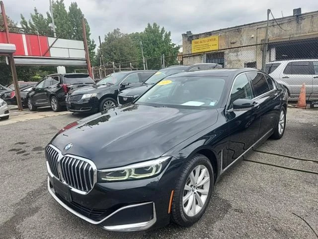 BMW 740 LONG* HARMAN\KARDON* KEYLESS* ФИКСИРАНА ЦЕНА, снимка 3 - Автомобили и джипове - 49308467