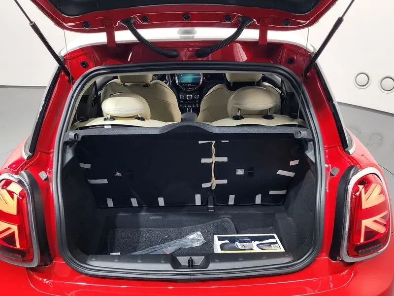 Mini Cooper 1.5L TwinTurbo / Navi / Camera / Carfax, снимка 13 - Автомобили и джипове - 54653221