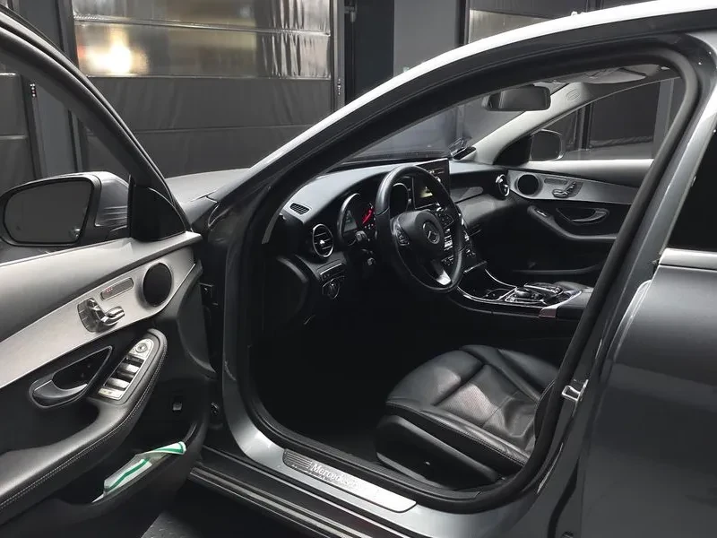 Mercedes-Benz C 200 САМО 30% АВАНС, снимка 10 - Автомобили и джипове - 56064900