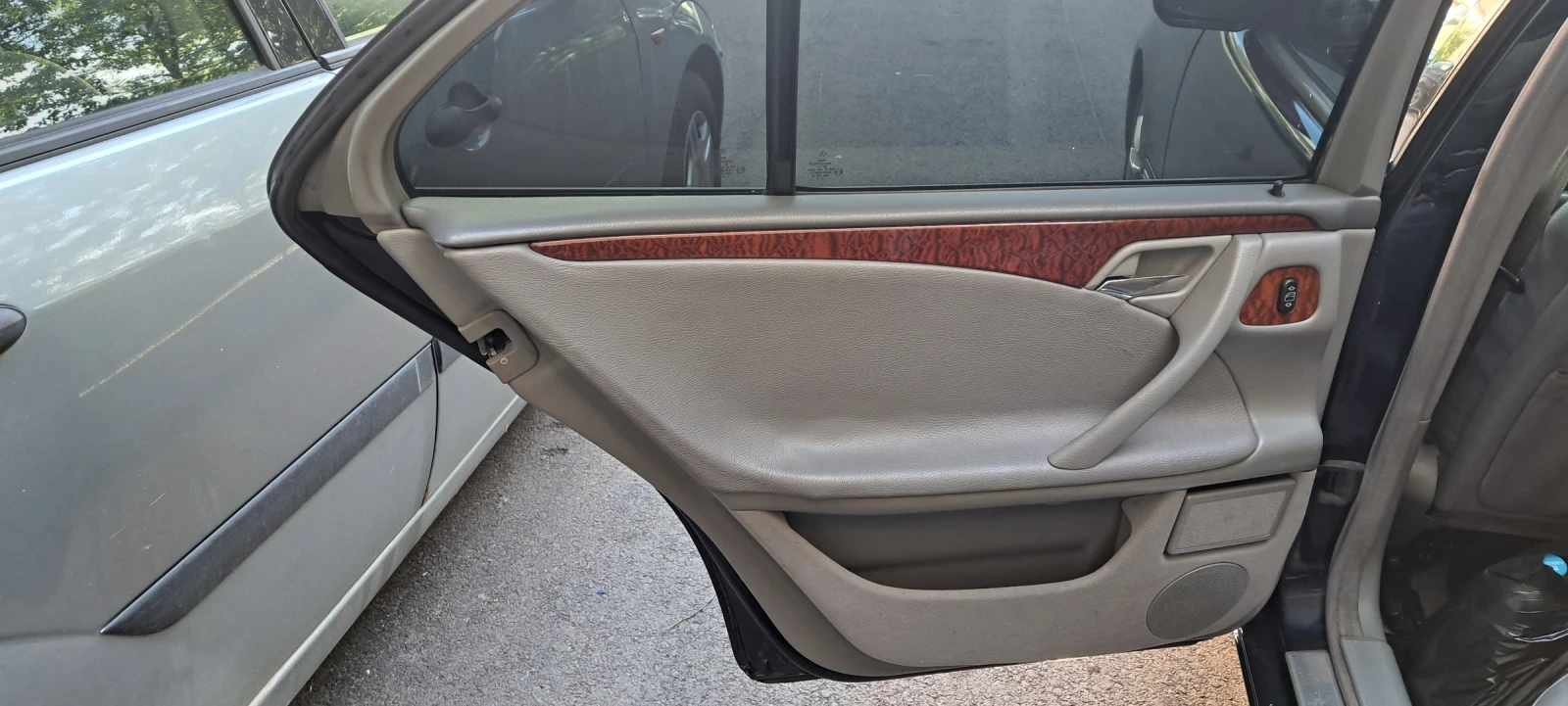Mercedes-Benz E 270 E 270 CDI | Mobile.bg — изображение 12
