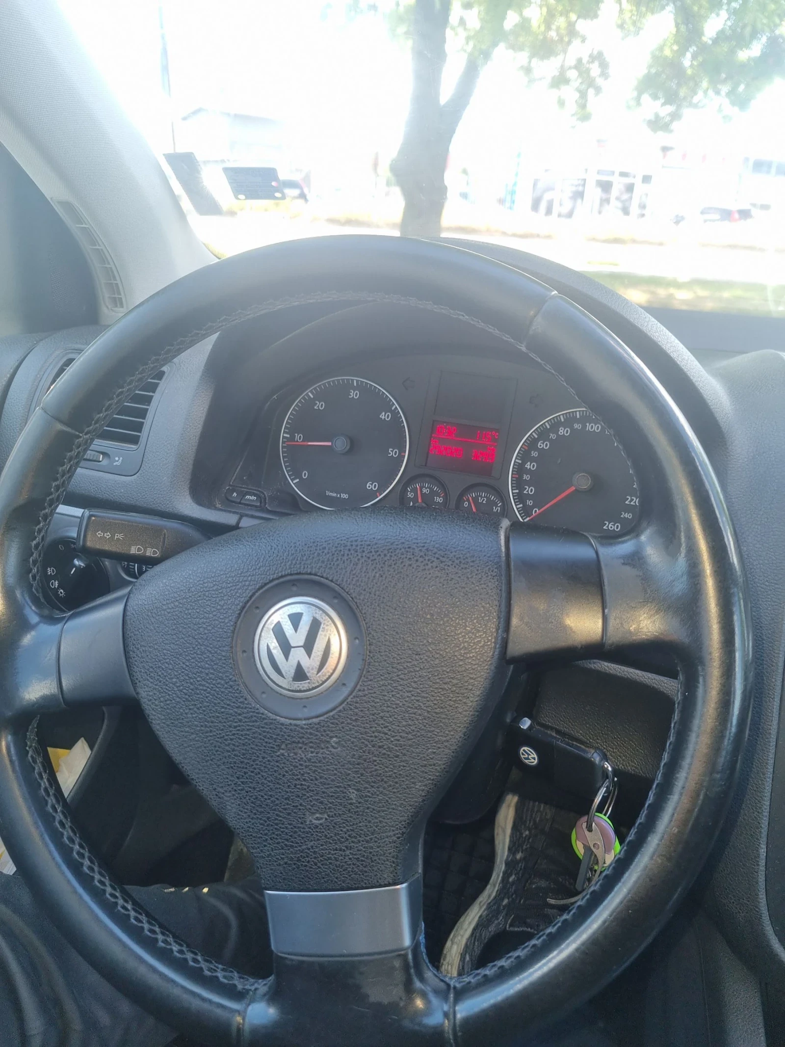 VW Golf GOLF 5 - изображение 4