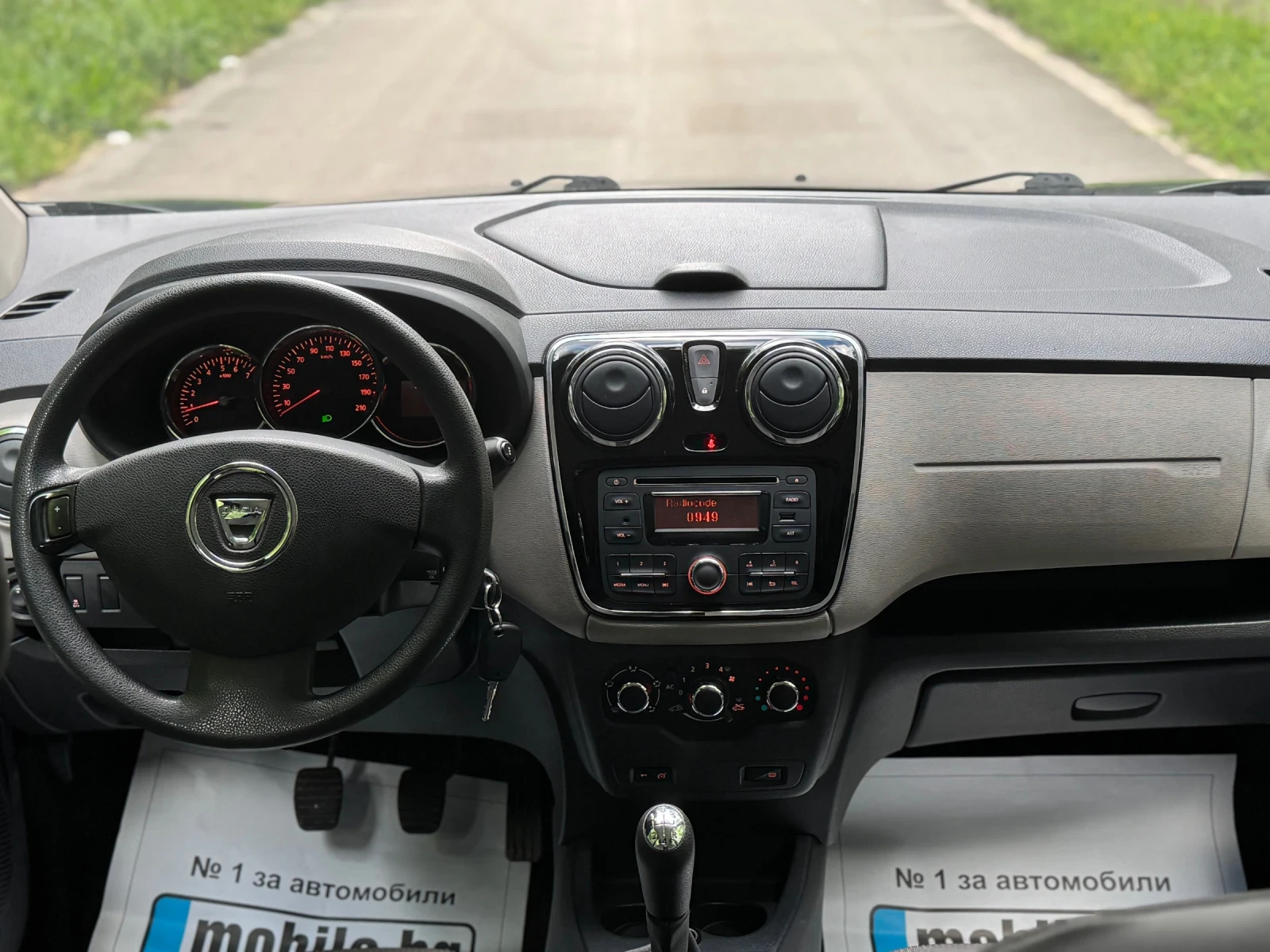Dacia Lodgy 1.2 - изображение 9