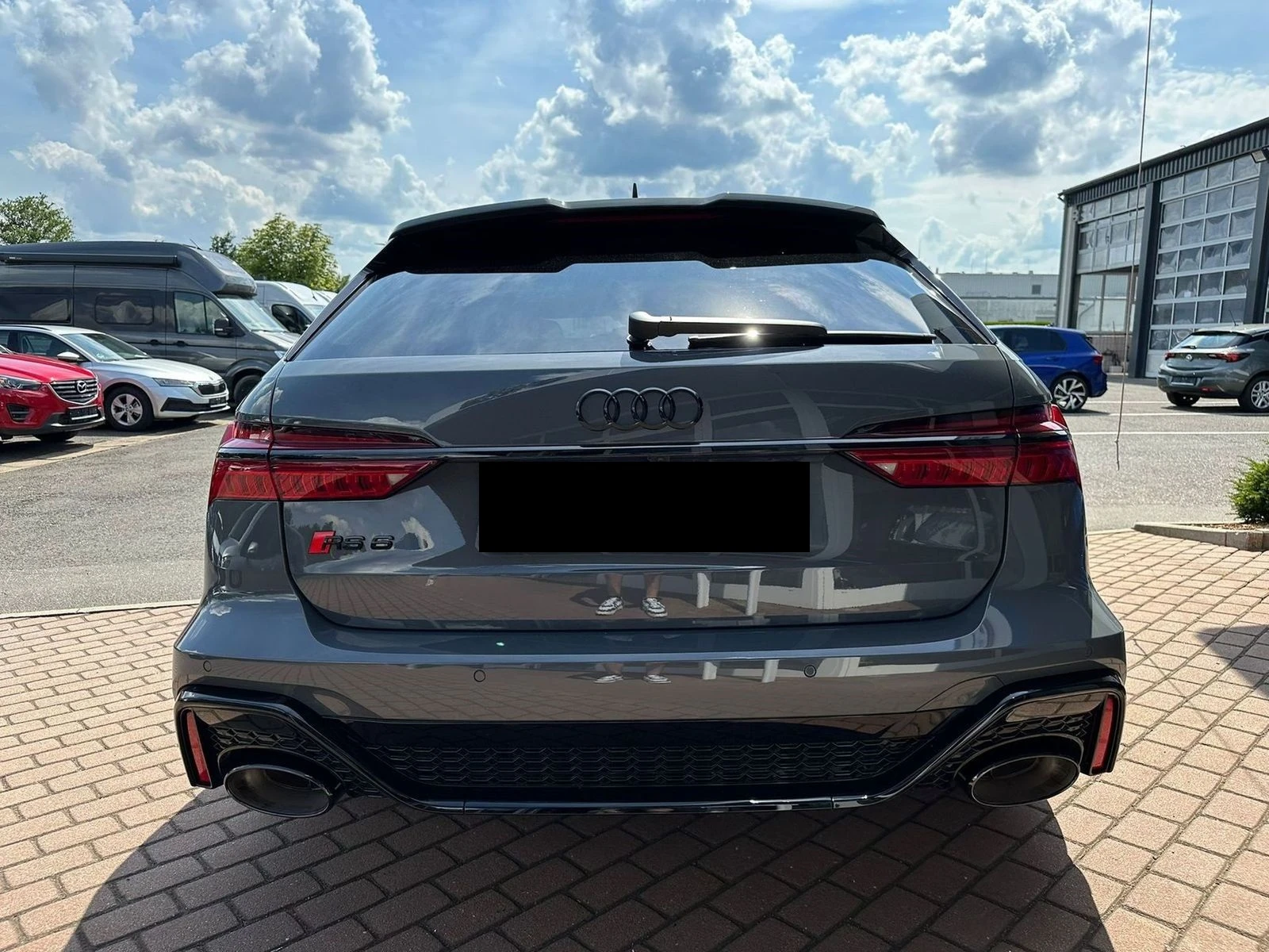 Audi Rs6 PERFORMANCE/CERAMIC/DYNAMIC/CARBON/B&O/HEAD UP/360 - изображение 4