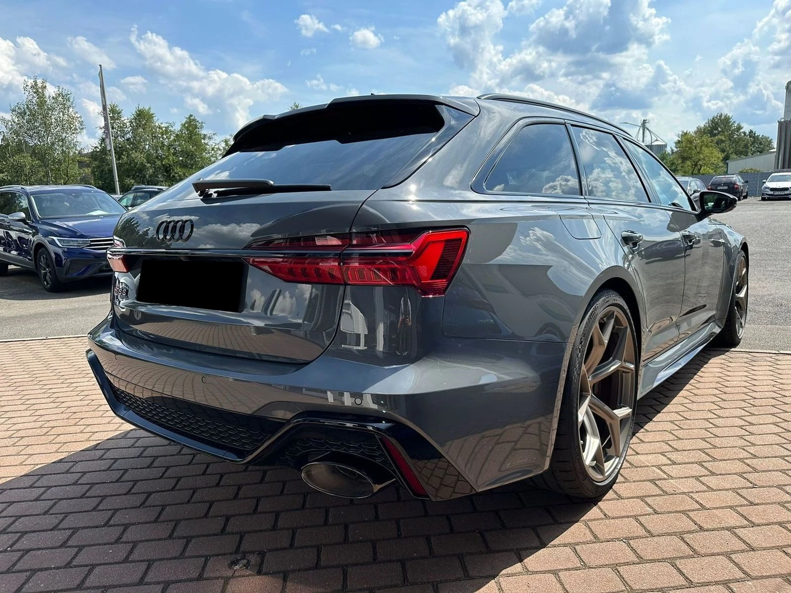Audi Rs6 PERFORMANCE/CERAMIC/DYNAMIC/CARBON/B&O/HEAD UP/360 - изображение 3