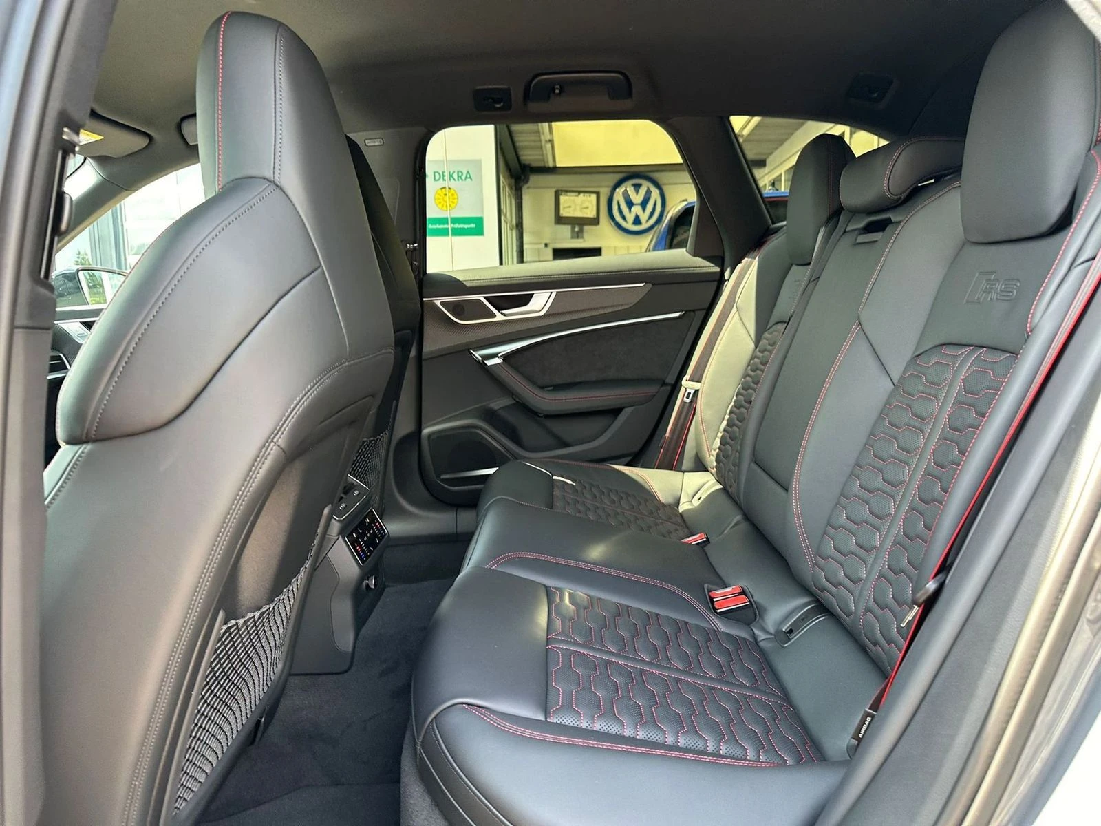 Audi Rs6 PERFORMANCE/CERAMIC/DYNAMIC/CARBON/B&O/HEAD UP/360 | Mobile.bg   14