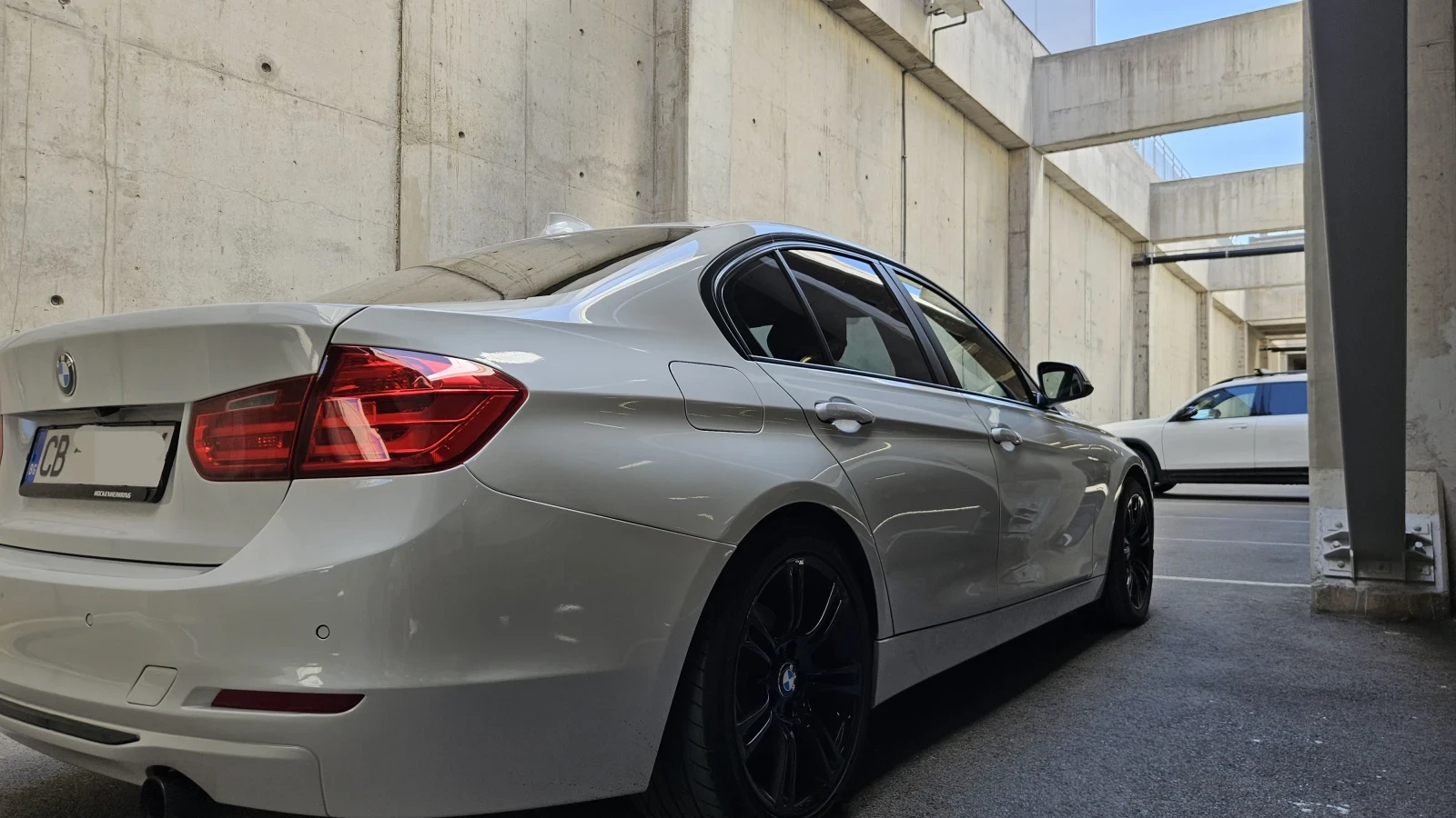 BMW 328 328i - изображение 9