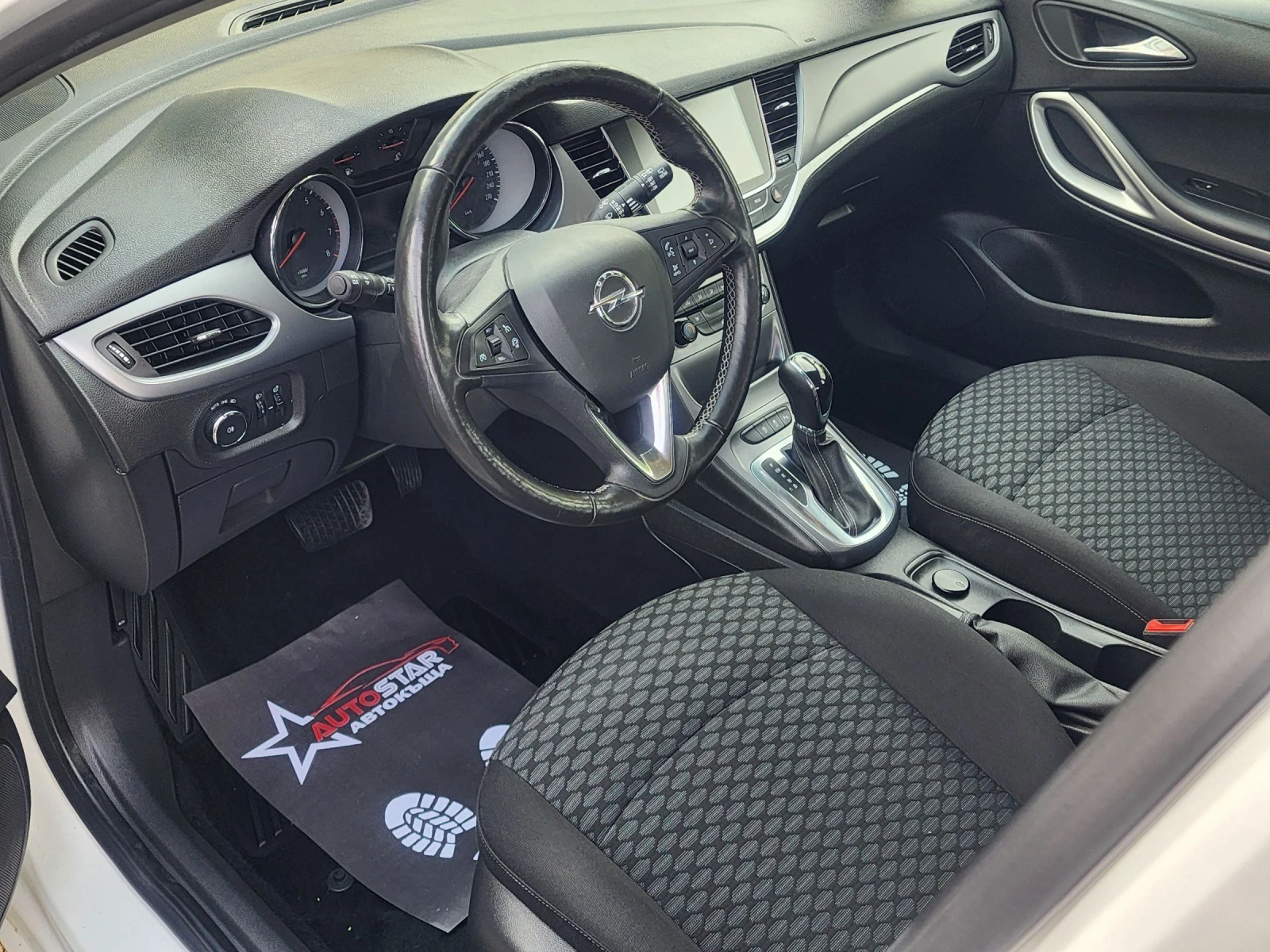 Opel Astra 1.4T - изображение 5