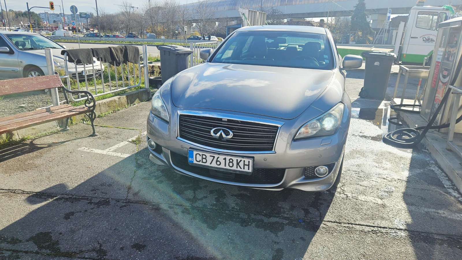 Infiniti M 30dS - изображение 3