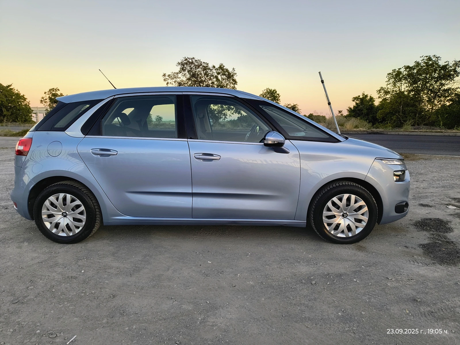 Citroen C4 Picasso 1.6-92 КС АВТОМАТИК 6ск ПОДГРЕВ - изображение 4