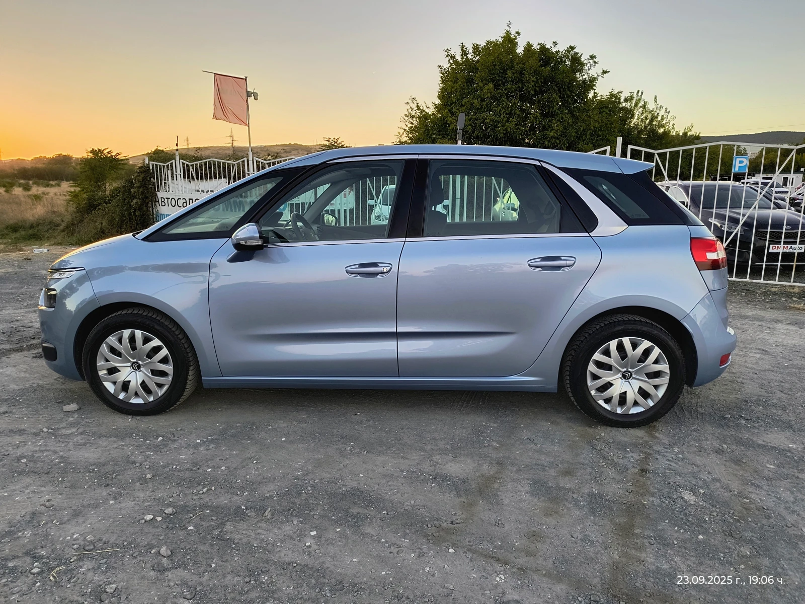 Citroen C4 Picasso 1.6-92 КС АВТОМАТИК 6ск ПОДГРЕВ - изображение 8