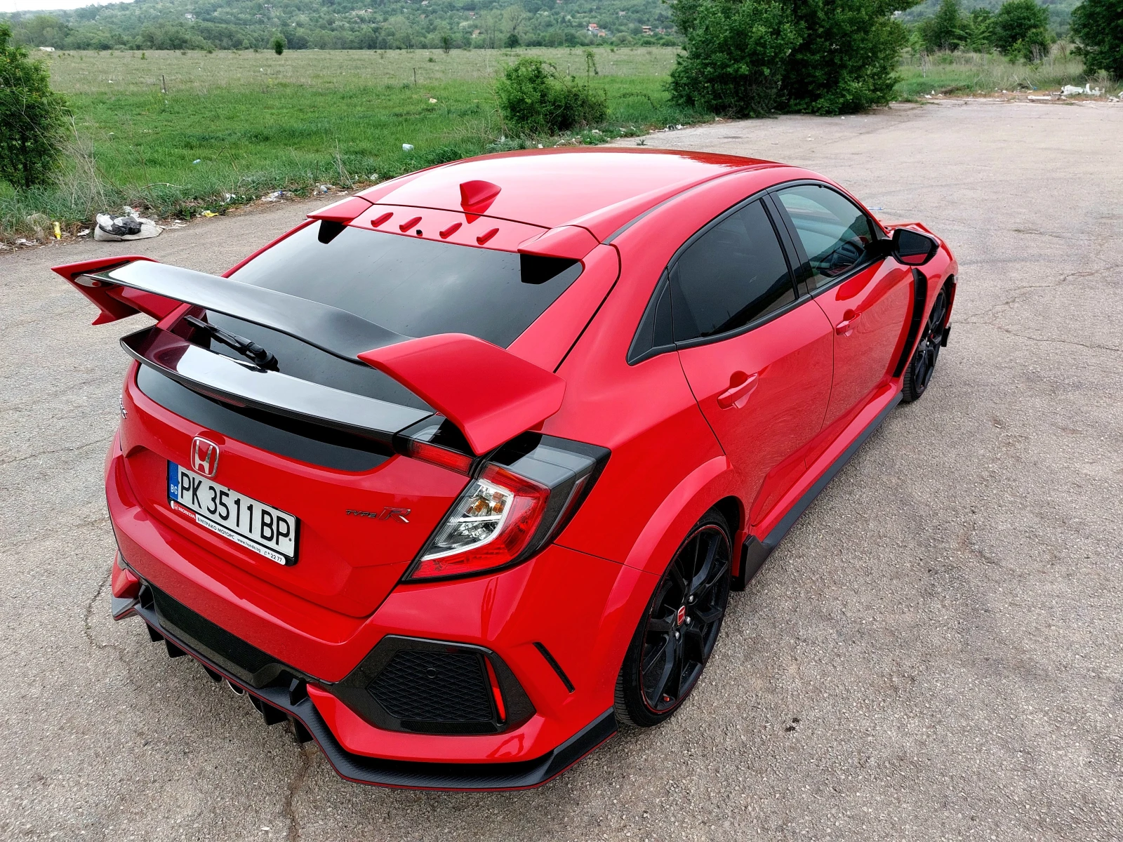 Honda Civic Type R FK8 - изображение 8