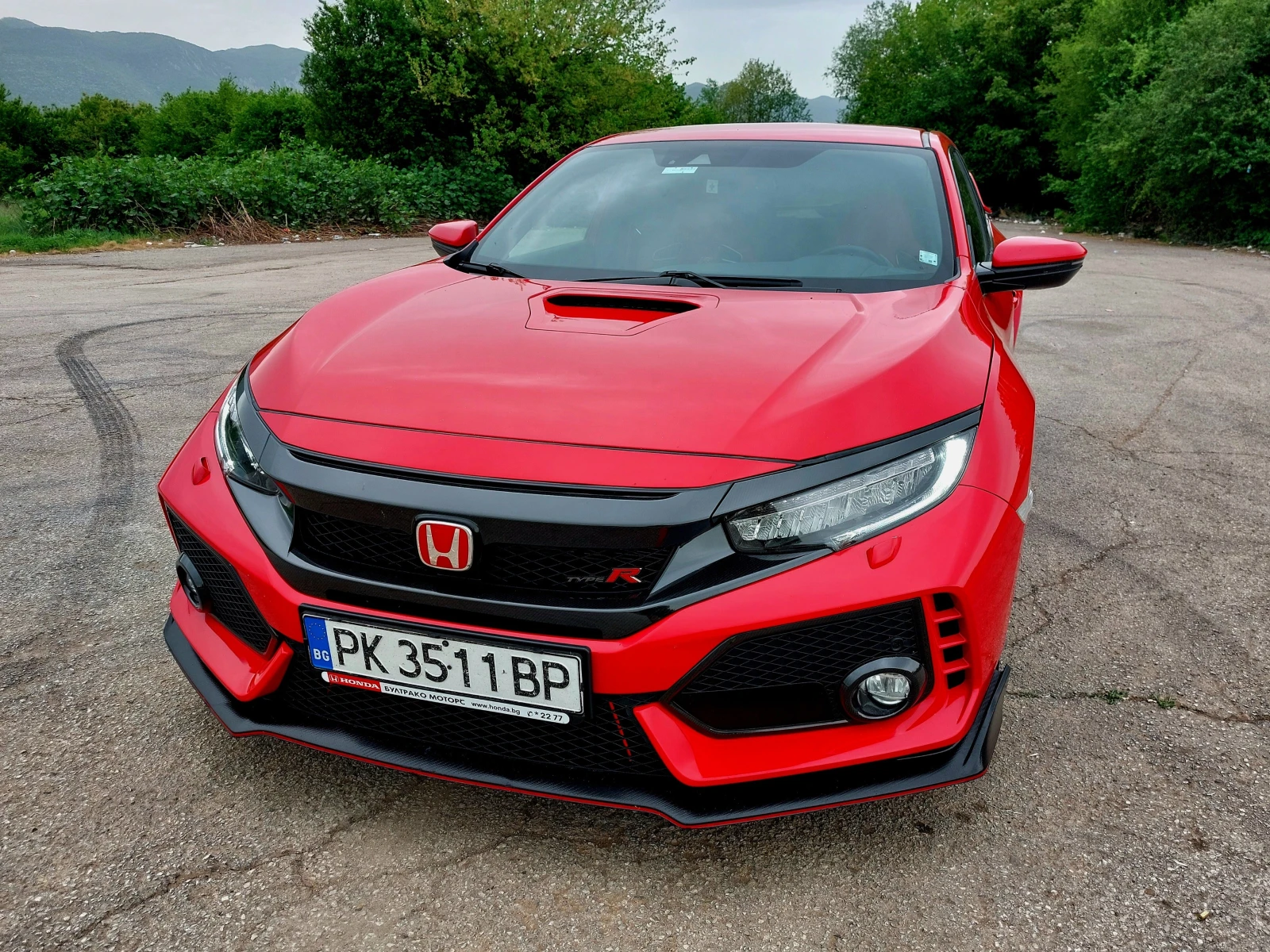 Honda Civic Type R FK8 - изображение 3