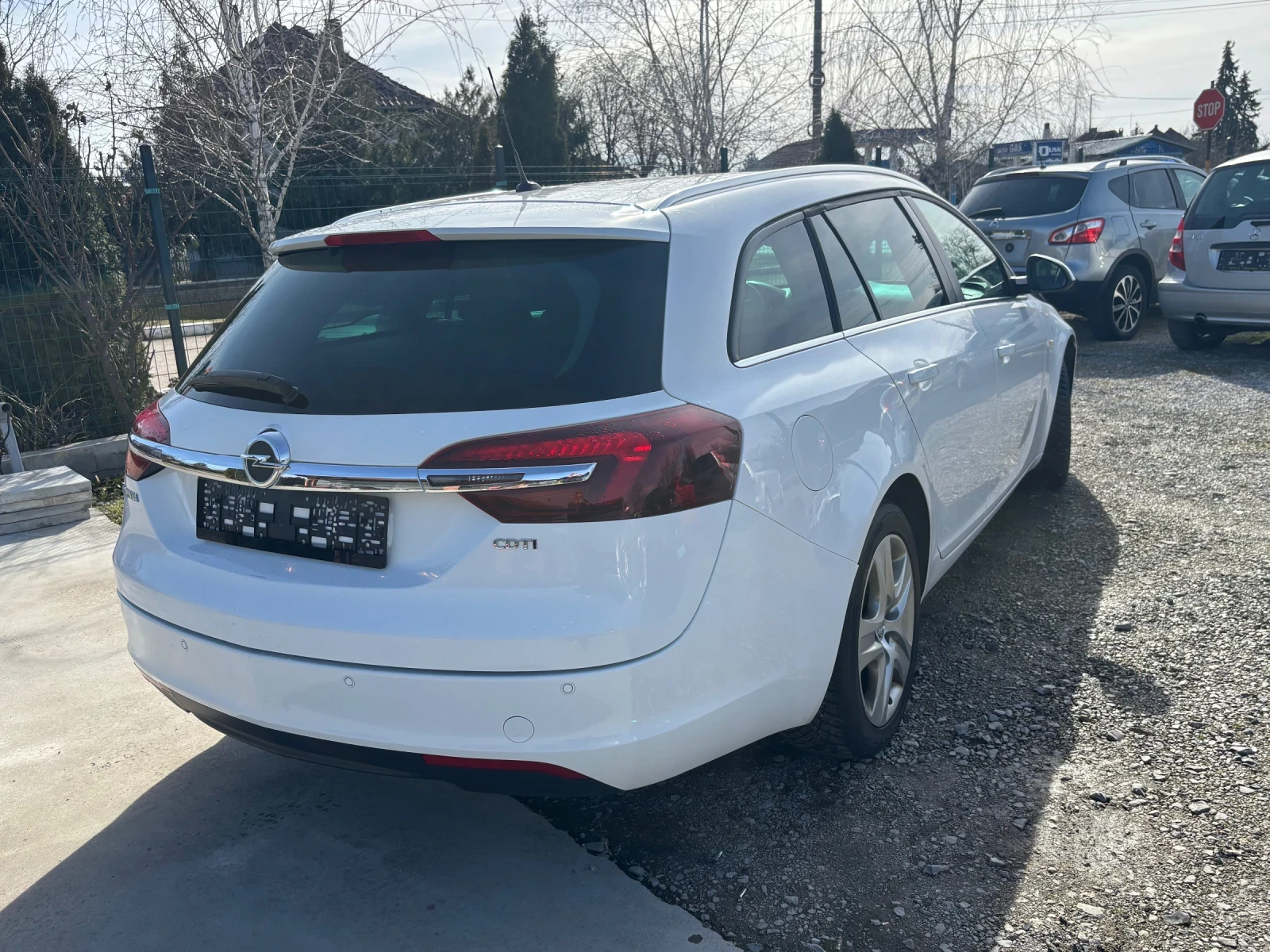 Opel Insignia 1.6CDTI AUOTMAT, снимка 5 - Автомобили и джипове - 53641048