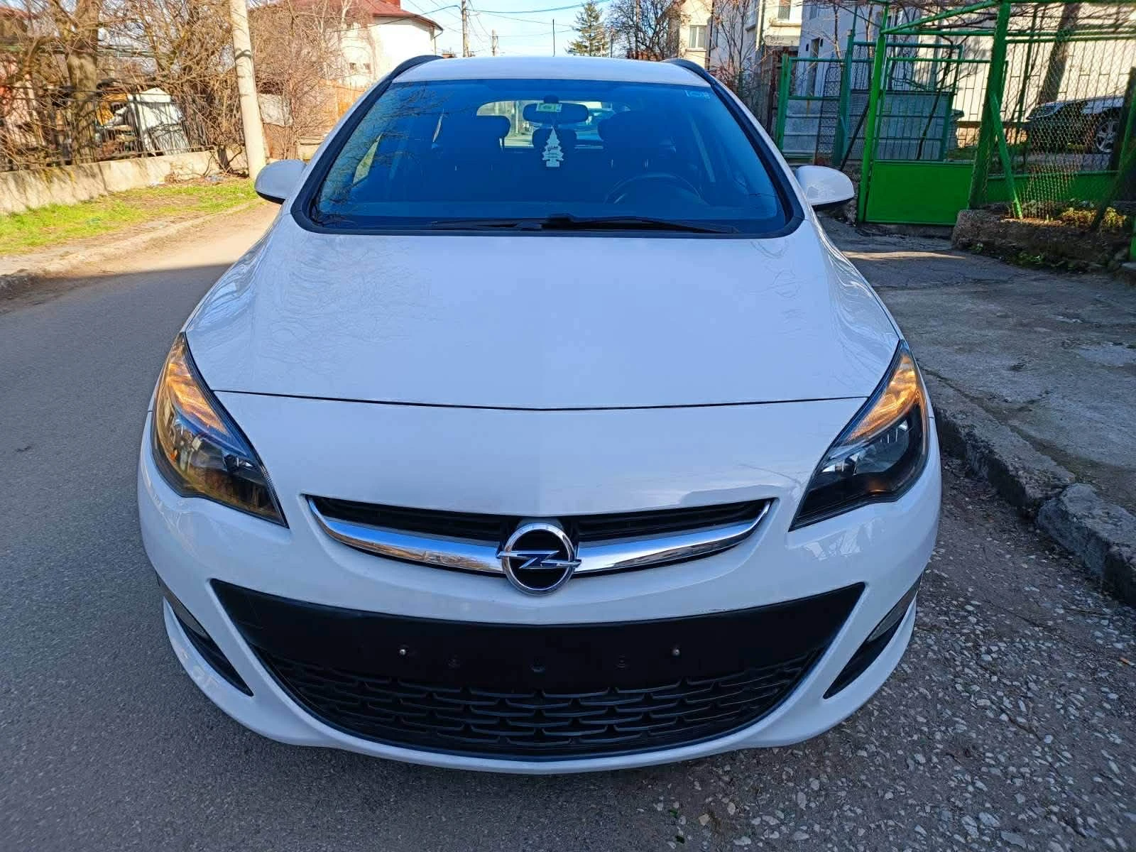 Opel Astra 1.4Т GAZ