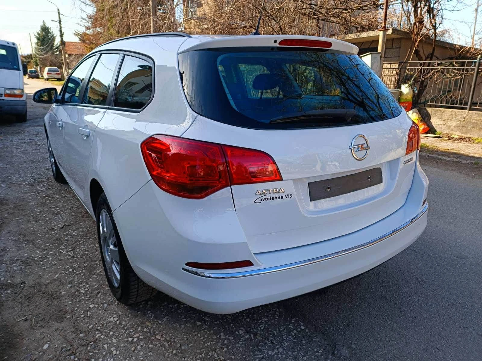 Opel Astra 1.4Т GAZ, снимка 15 - Автомобили и джипове - 53788591