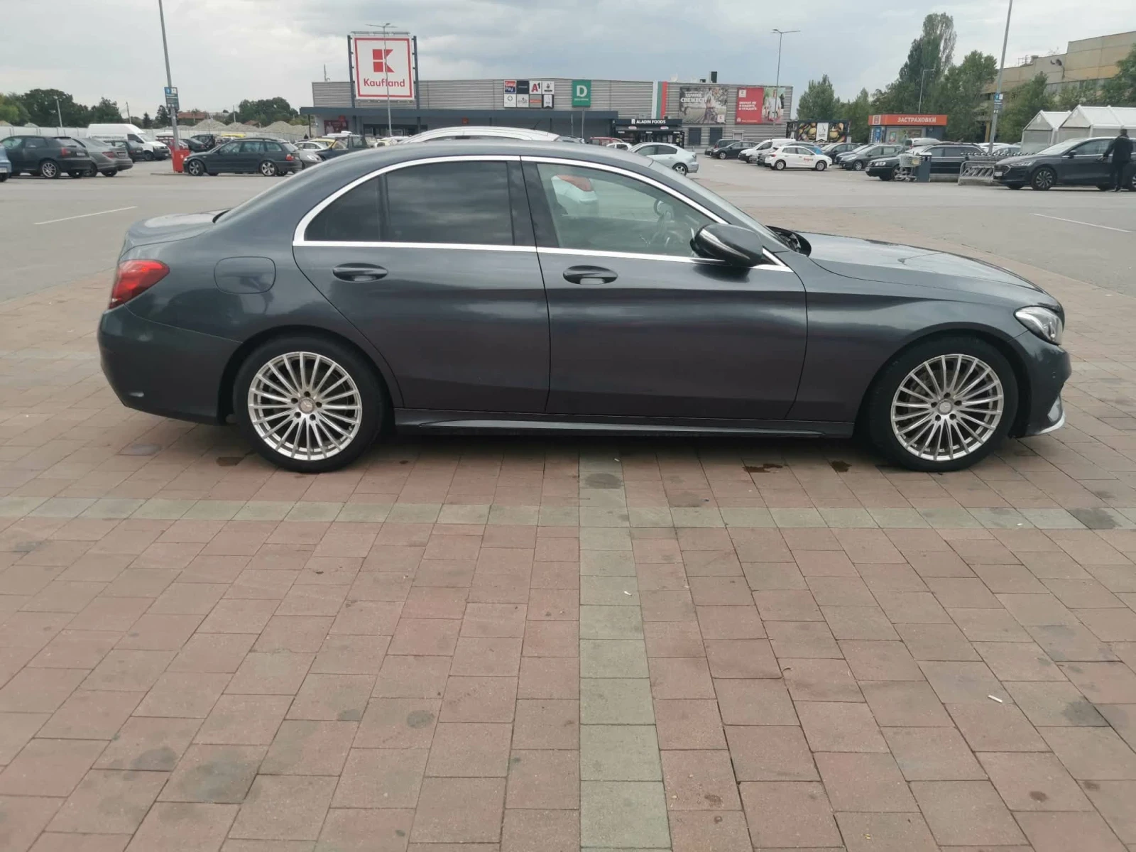 Mercedes-Benz C 220 W205, снимка 3 - Автомобили и джипове - 53896062