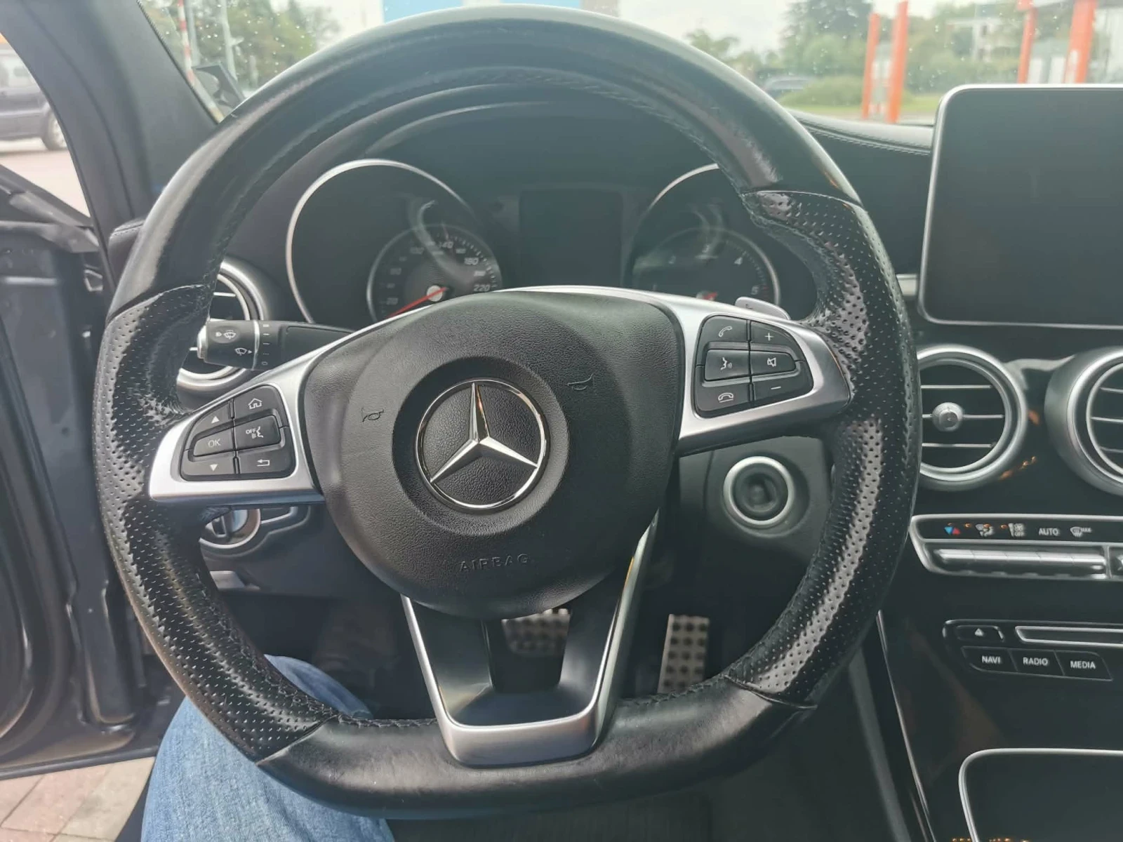 Mercedes-Benz C 220 W205, снимка 4 - Автомобили и джипове - 53896062
