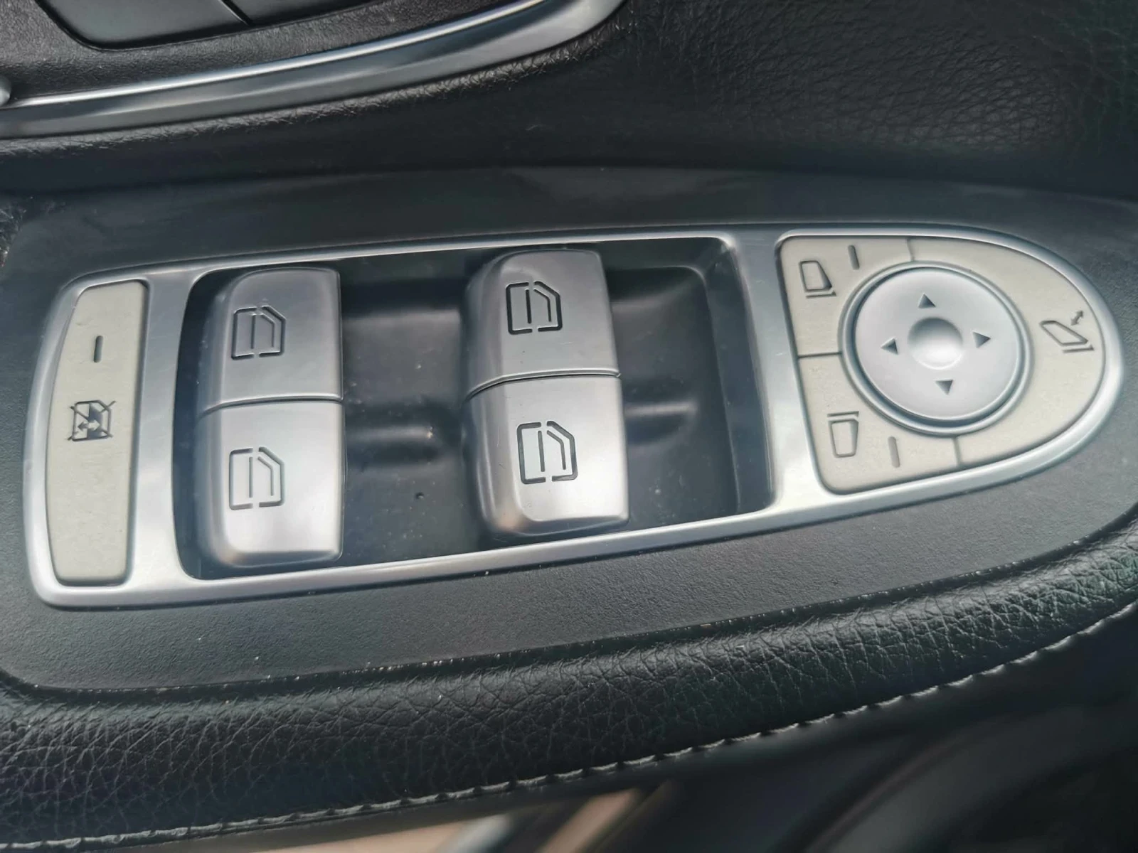 Mercedes-Benz C 220 W205, снимка 10 - Автомобили и джипове - 53896062