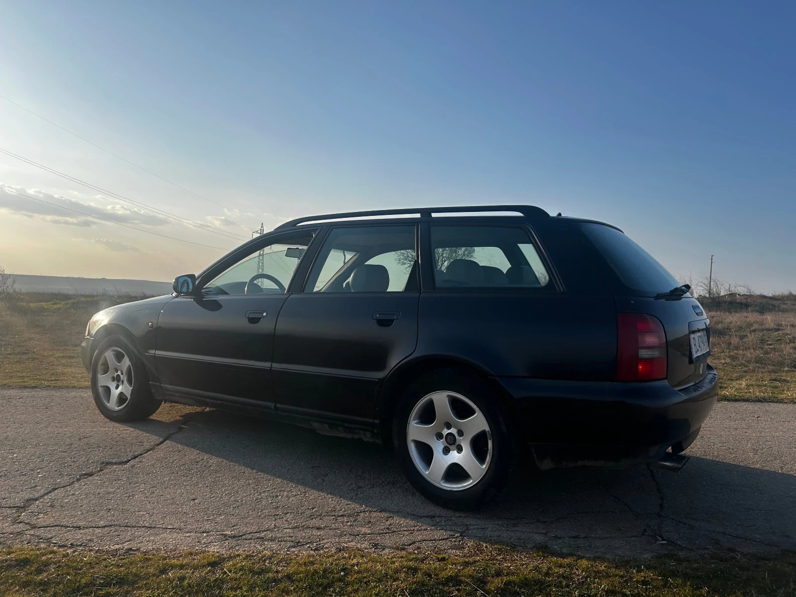 Audi A4 2.4, снимка 3 - Автомобили и джипове - 53975986