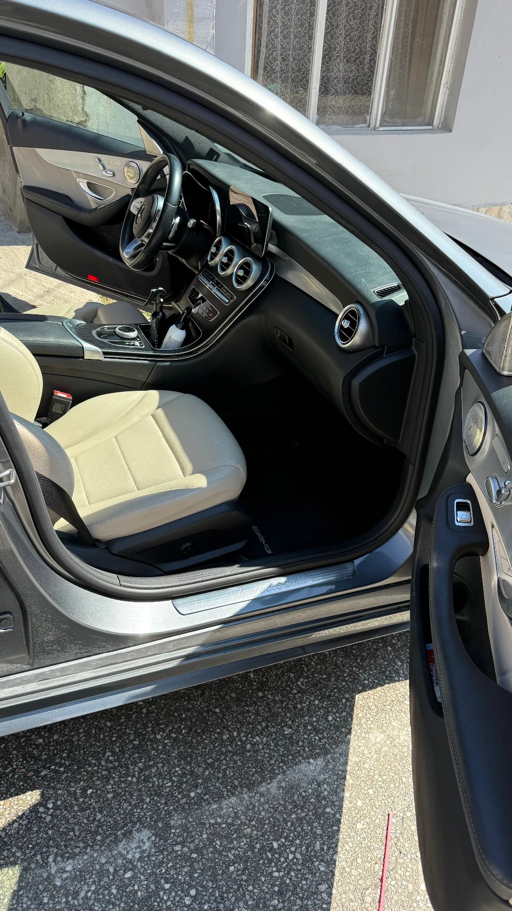 Mercedes-Benz C 300, снимка 14 - Автомобили и джипове - 54097937