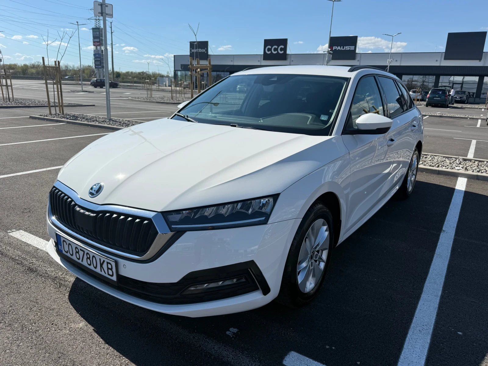Skoda Octavia 1.5 TSI 150 DSG full LED , снимка 4 - Автомобили и джипове - 54251385