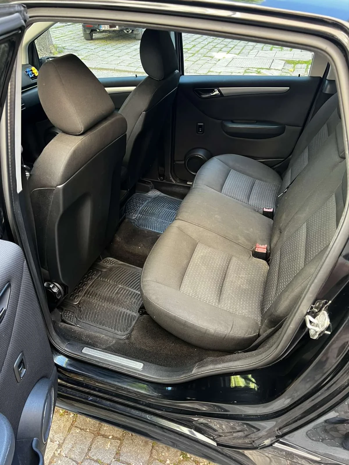 Mercedes-Benz B 180, снимка 7 - Автомобили и джипове - 54442635