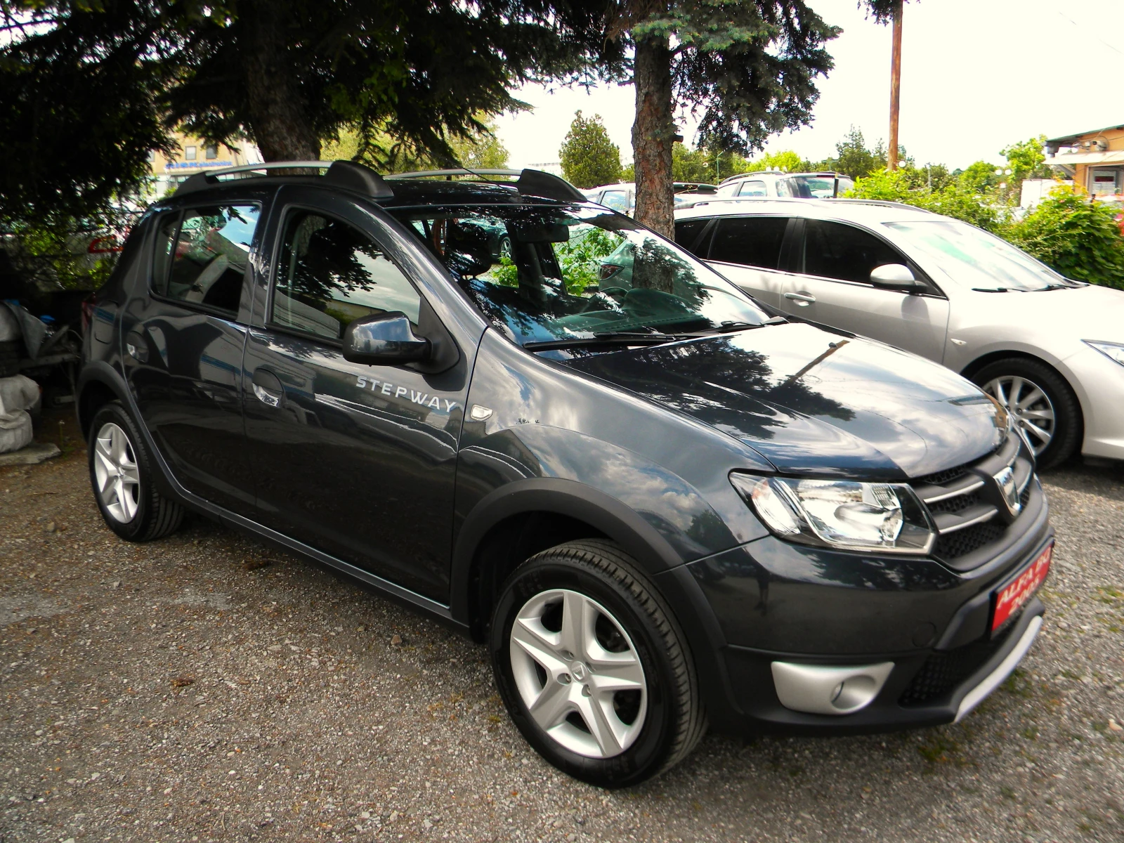 Dacia Sandero STEPWAY* NAVI-ГАЗ.ИНЖЕКЦ* 174000км* КАТО НОВА* EUR