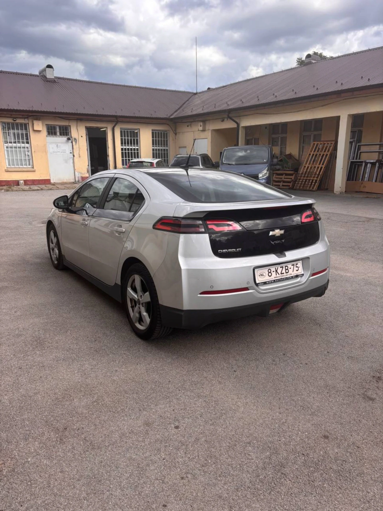 Chevrolet Volt, снимка 3 - Автомобили и джипове - 54704850