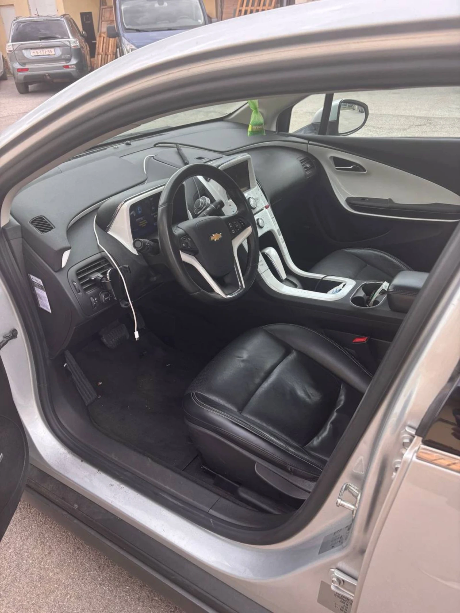Chevrolet Volt, снимка 5 - Автомобили и джипове - 54704850