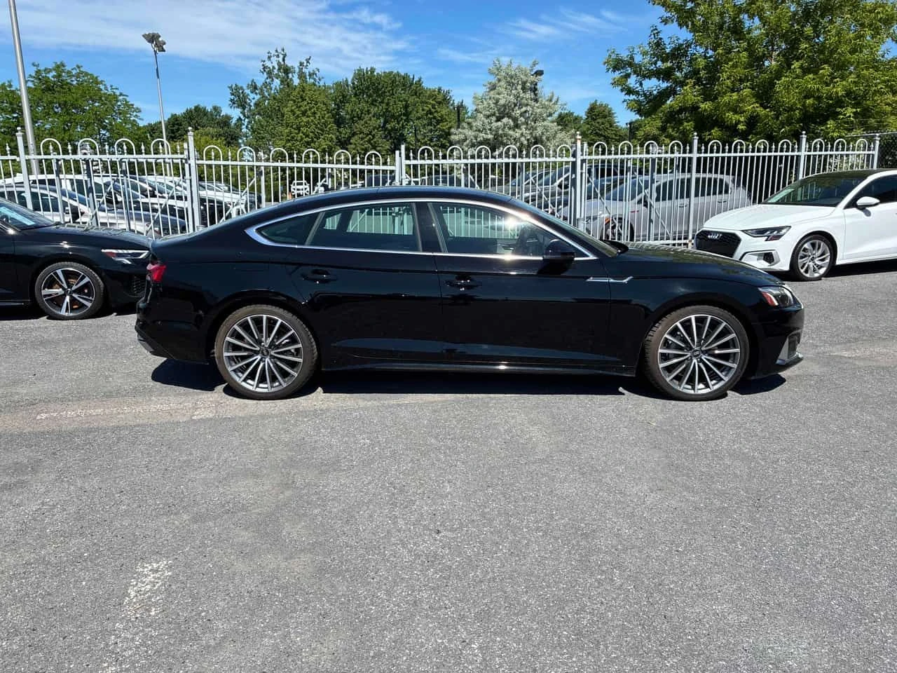Audi A5 * Komfort * CARFAX * БЕЗ ПЪРВОНАЧАЛНА ВНОСКА, снимка 3 - Автомобили и джипове - 54886844