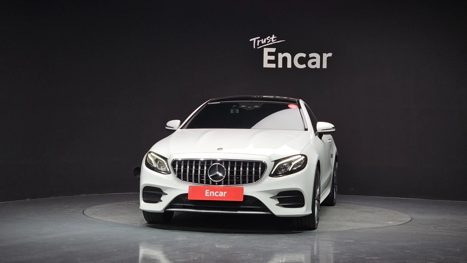 Mercedes-Benz E 220 2.0 9G-Tronic, снимка 3 - Автомобили и джипове - 55294436