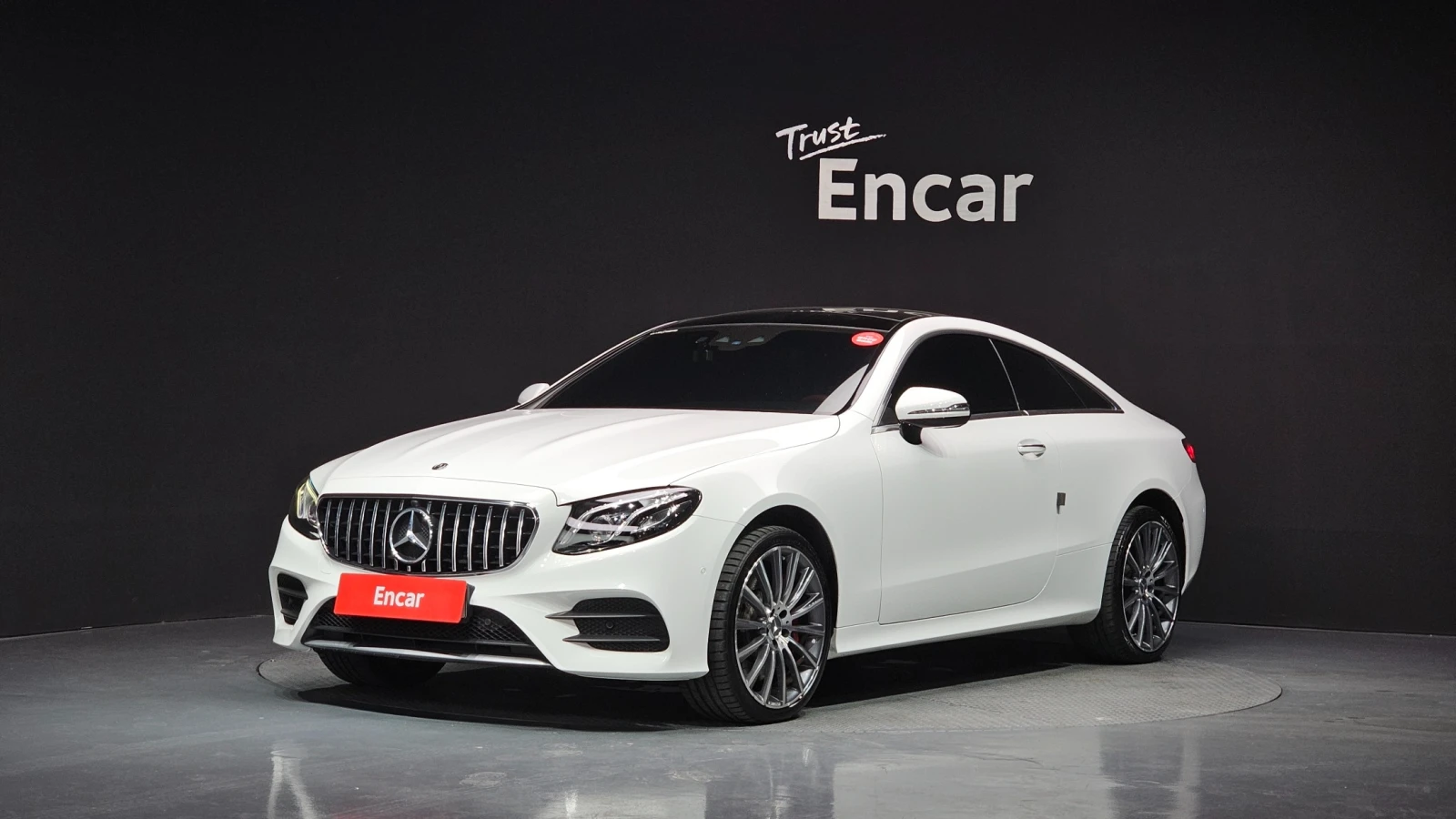 Mercedes-Benz E 220 2.0 9G-Tronic