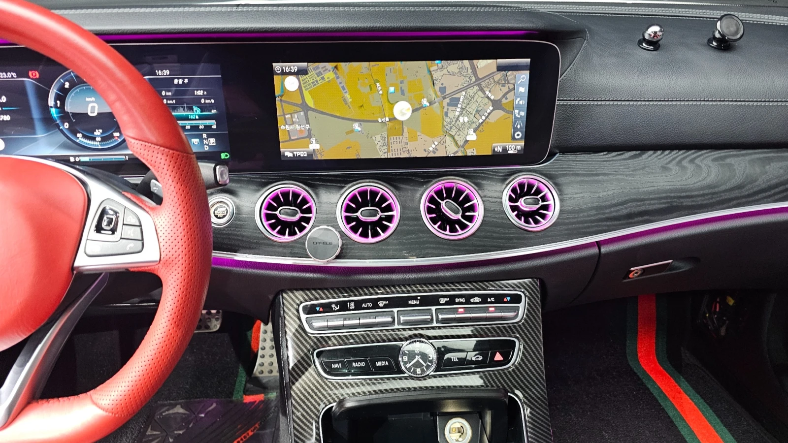 Mercedes-Benz E 220 2.0 9G-Tronic, снимка 11 - Автомобили и джипове - 55294436