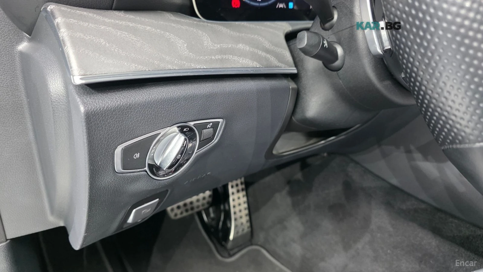 Mercedes-Benz E 350 4MATIC/AMG-LINE/DRIVE-ASSISTS/SUNROOF, снимка 13 - Автомобили и джипове - 55735099