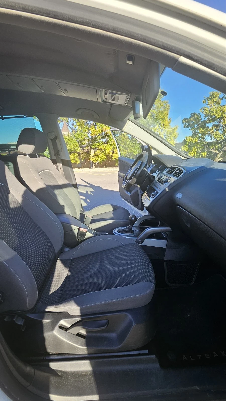 Seat Altea, снимка 12 - Автомобили и джипове - 56447541