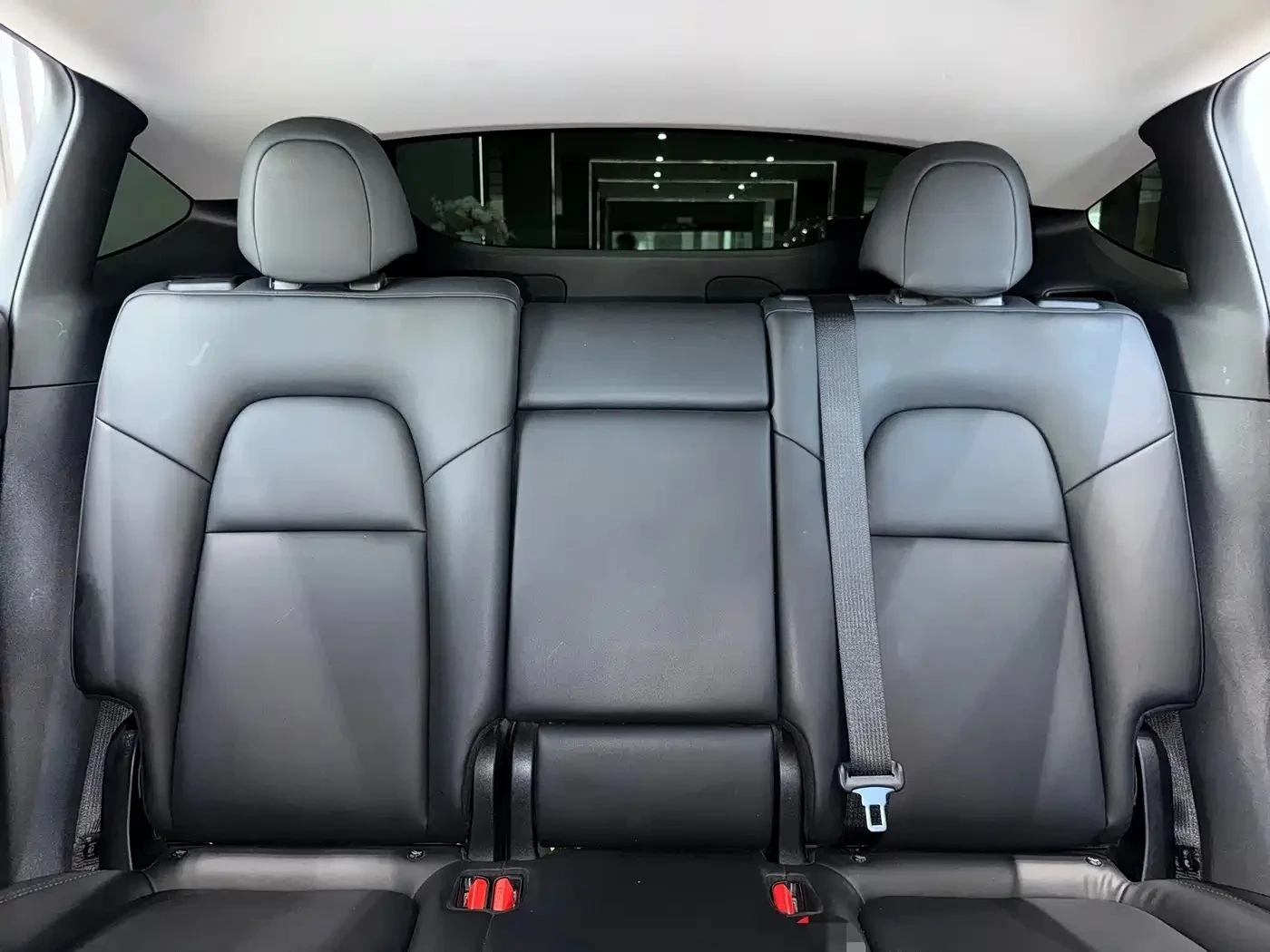 Tesla Model Y, снимка 10 - Автомобили и джипове - 56685770