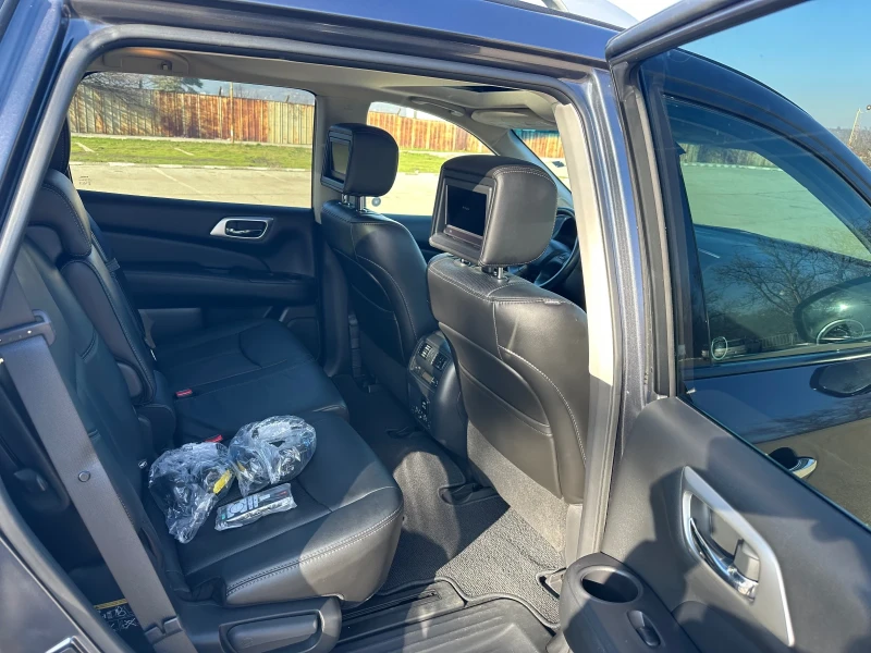Nissan Pathfinder PLATINUM 3.5L/ 6+ 1/ 4х4, снимка 16 - Автомобили и джипове - 52805520