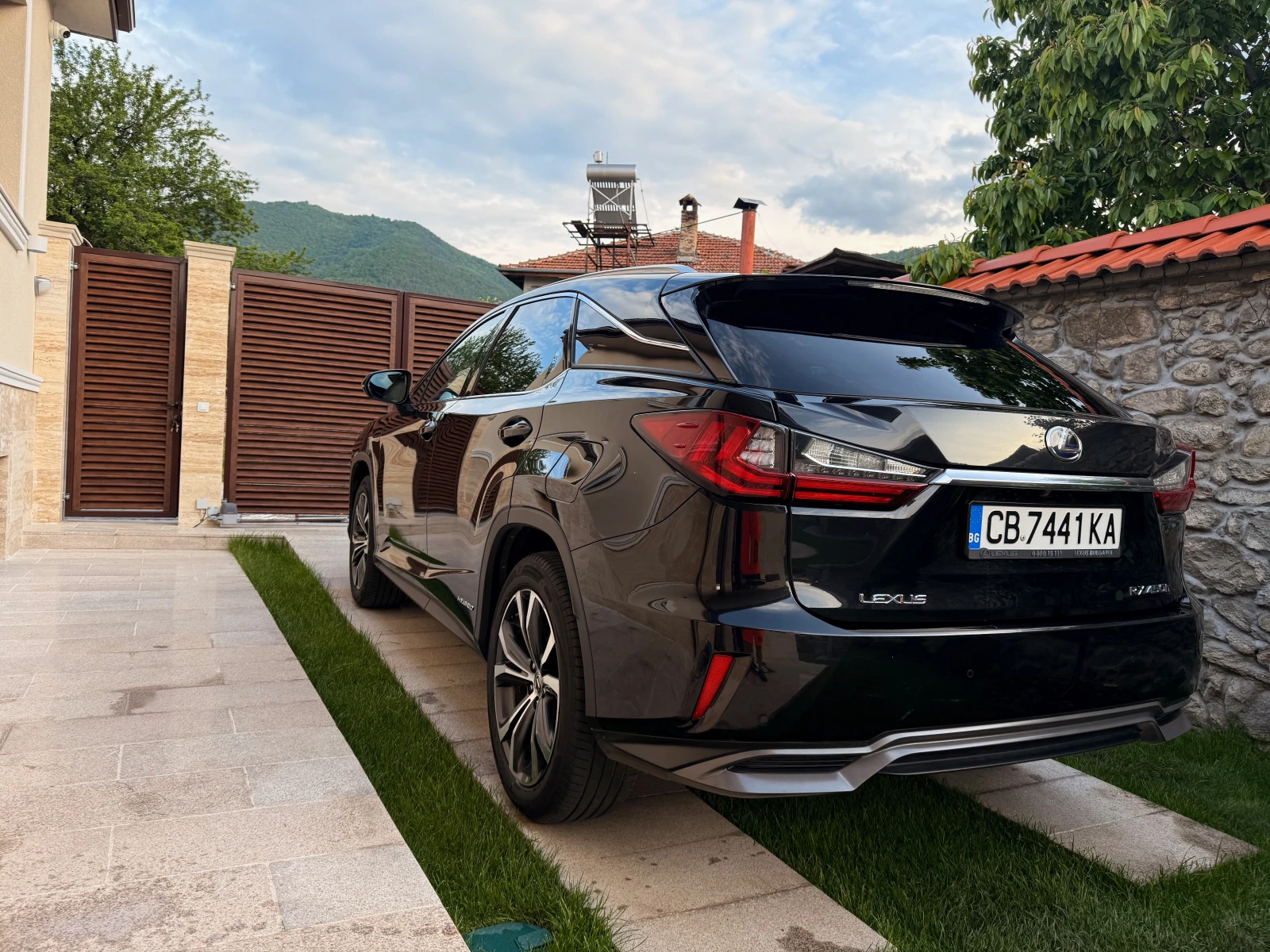 Lexus RX 450h  - изображение 2