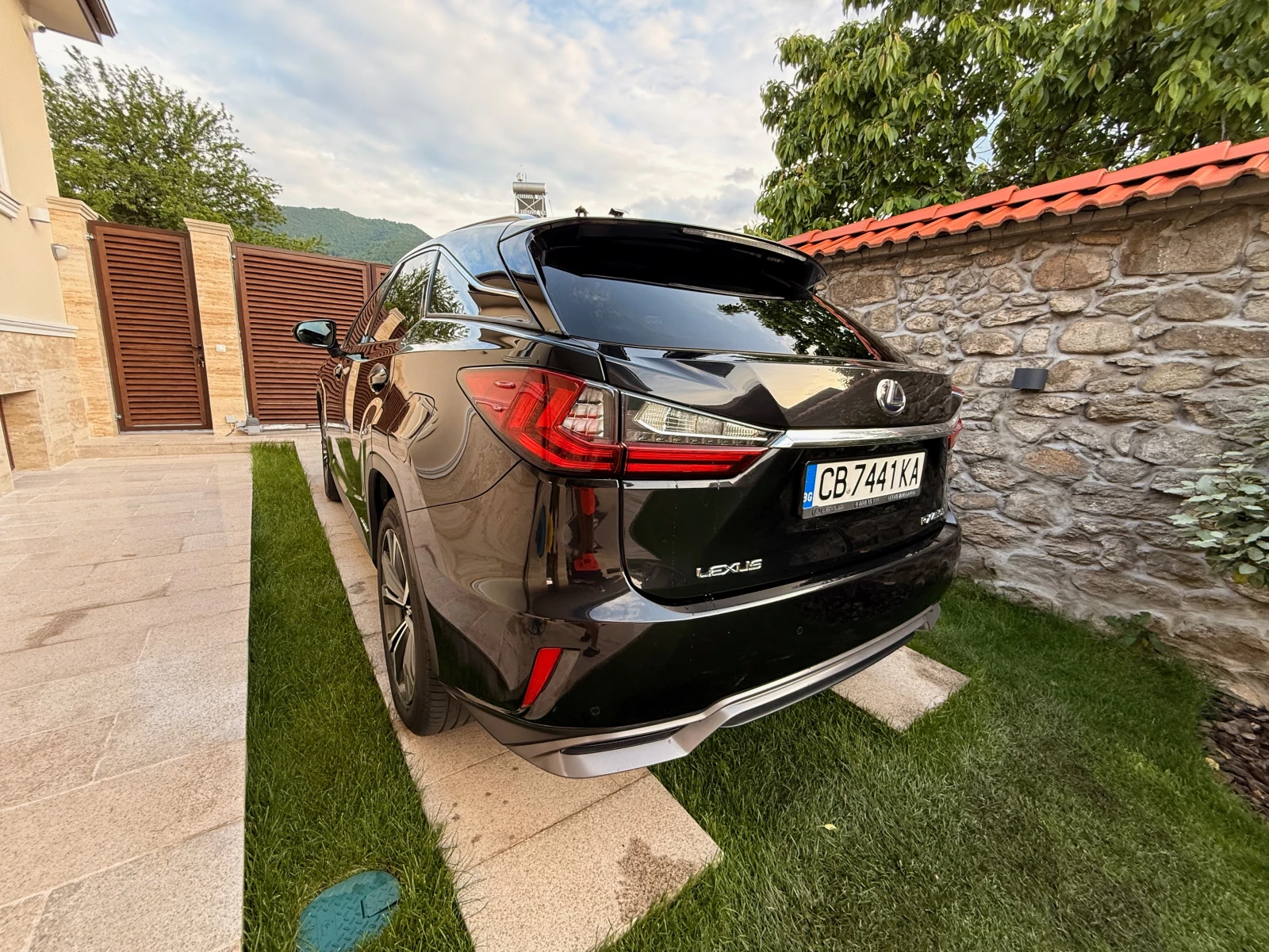 Lexus RX 450h  - изображение 5