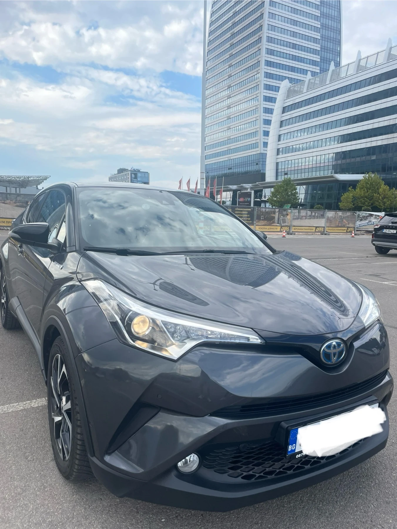 Toyota C-HR Toyota CHR 1.8 Hybrid  - изображение 3