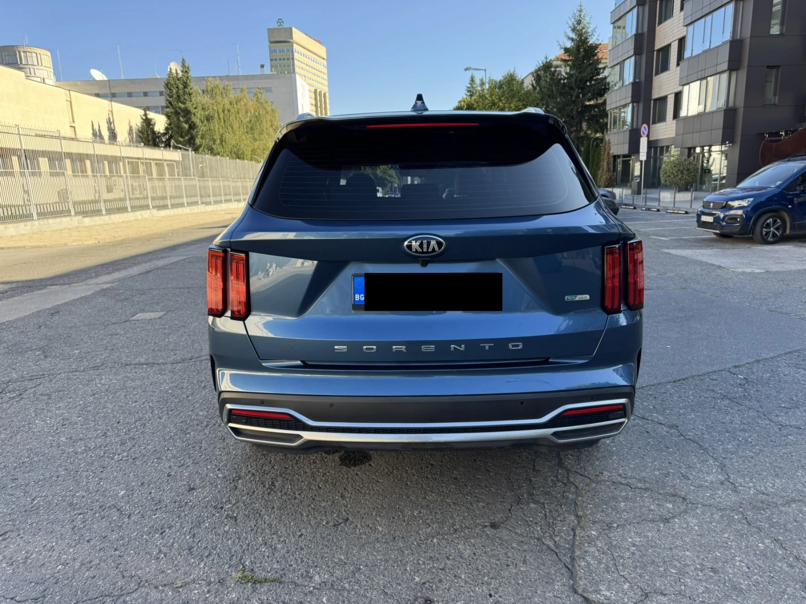 Kia Sorento 1.6 t-GDI Hybrid Platinum 4WD - изображение 4