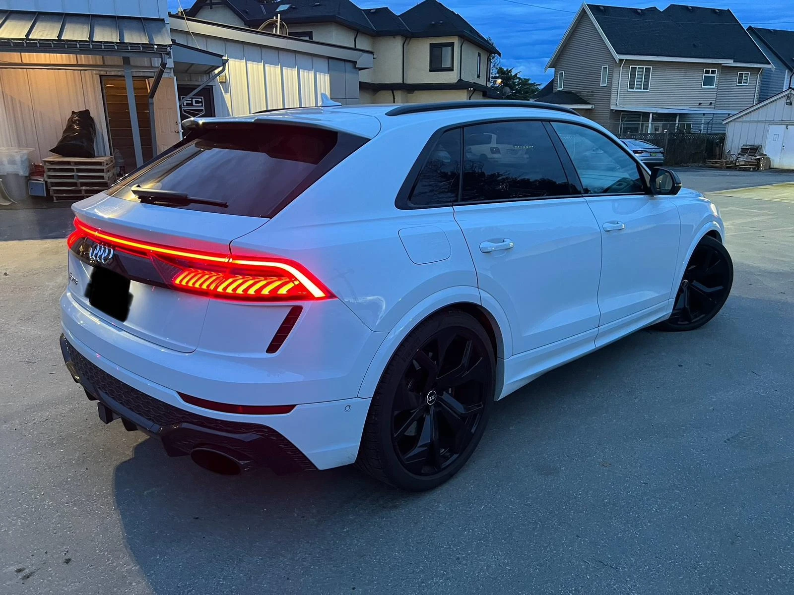 Audi RSQ8 * CARFAX * БЕЗ ПЪРВОНАЧАЛНА ВНОСКА - изображение 6